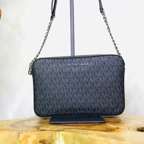 Michael Kors Jet Set Item Crossbody Bag